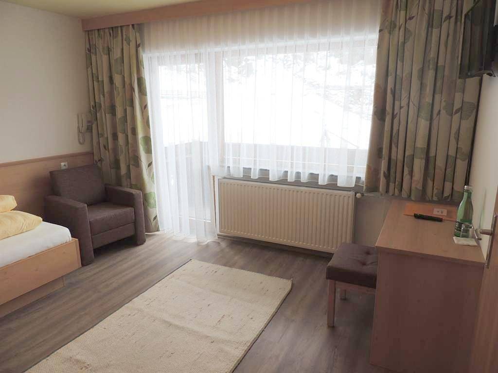 Ganze Ferienwohnung, Einzelzimmer Superior, Kurzaufenthalt in Gries, Längenfeld