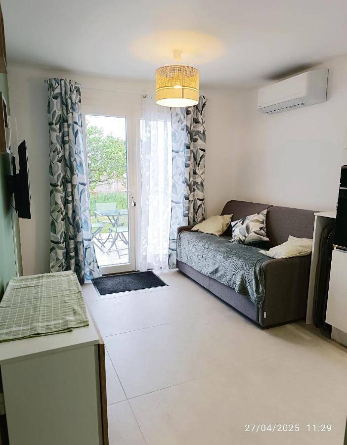 Location de vacances pour 4 personnes, avec jardin ainsi que piscine et jacuzzi à Puget-Ville - 4