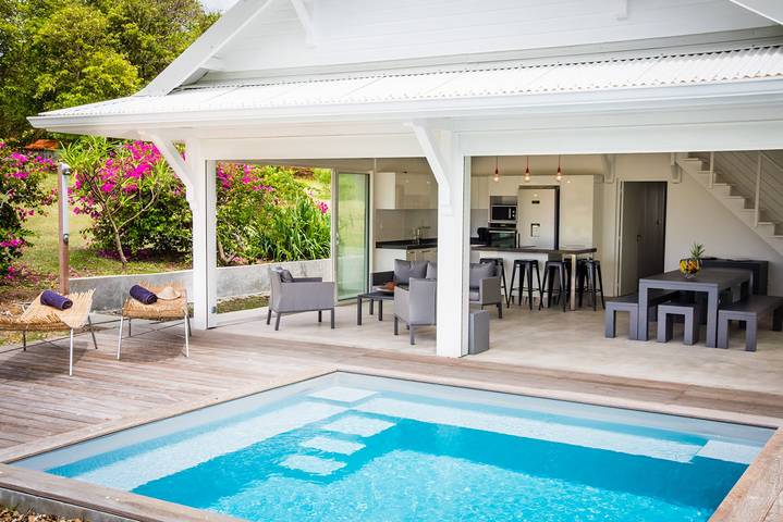Villa pour 12 personnes, avec jardin ainsi que piscine et terrasse