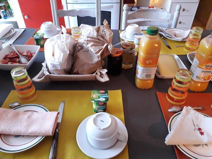 Chambre d’hôte pour 6 personnes, avec jardin et piscine, animaux acceptés