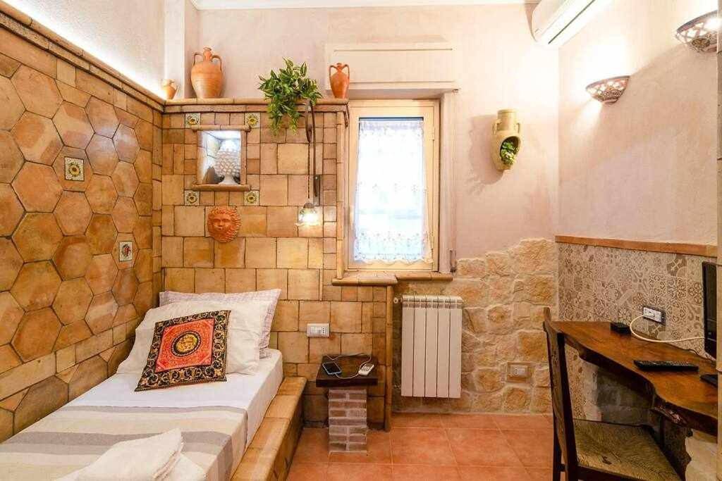 Appartamento intero, Casa della Giara, parcheggio, supermercato a 200m in Giarre, Etna