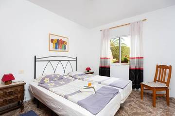 Bungalow for 8 People in Icod de los Vinos, North Tenerife, Photo 2