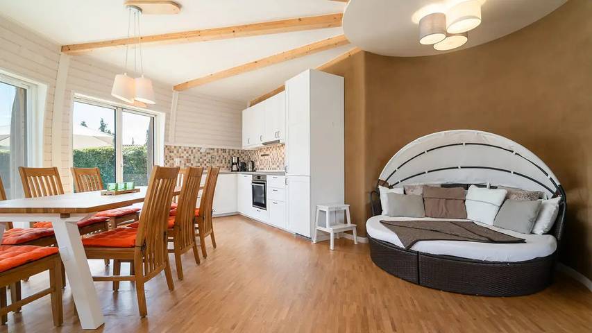 Ferienhaus für 8 Personen, mit Sauna und Terrasse sowie Garten in Penzlin - 4