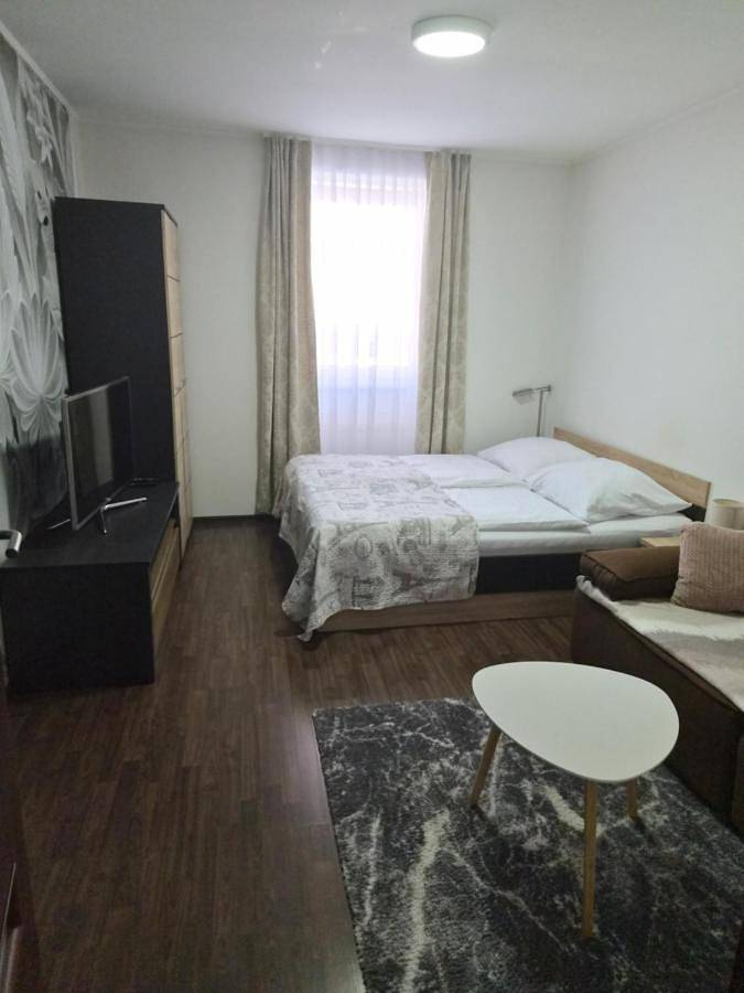 Appartement de vacances pour 3 personnes, avec Terrasse ainsi que Jardin et Vue