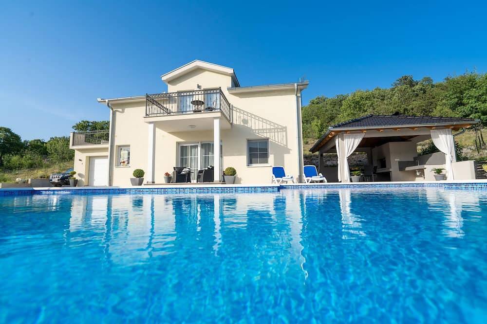 Casa vacanza a Imoschi a partire da 392€ a notte