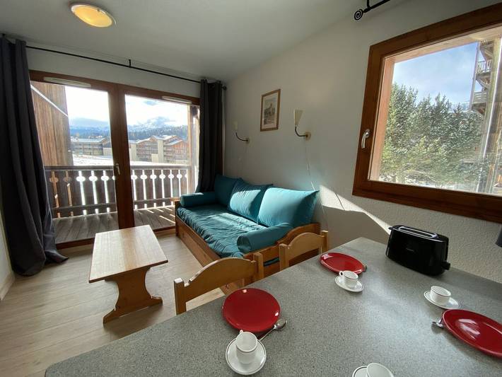 Appartement entier, Appartement à Superdévoluy pour 4 pers. avec balcon, à 200m des pistes et des commerces in Saint-Étienne-en-Dévoluy, Le Dévoluy