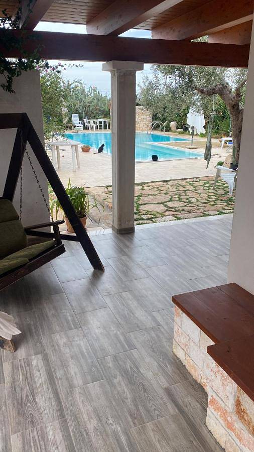 Villa pour 8 personnes, avec jardin ainsi que vue et piscine, animaux acceptés à Polignano a Mare - 2