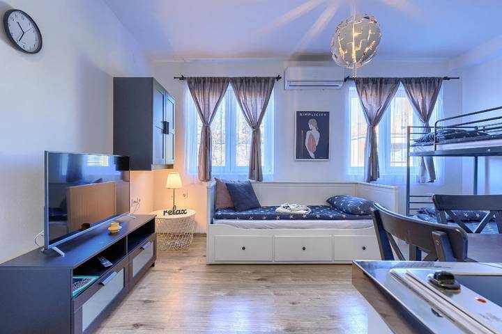 Auberge pour 2 personnes, avec terrasse et vue