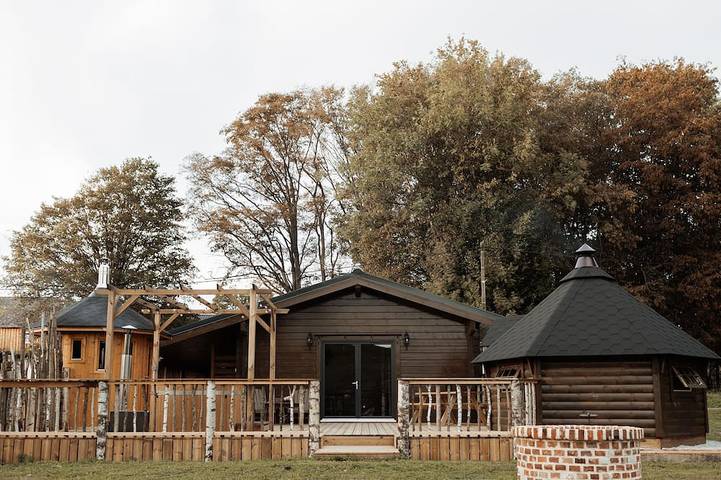 Cabane à l'Ombre des Charmes in Chaumont-Porcien, Ardennes