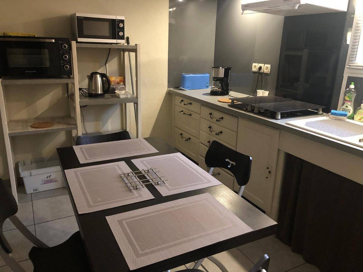 Appartement entier, Le pti logis in Laveyron, Région de Valence
