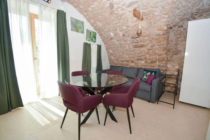 Ferienwohnung für 4 Personen, mit Whirlpool und Garten