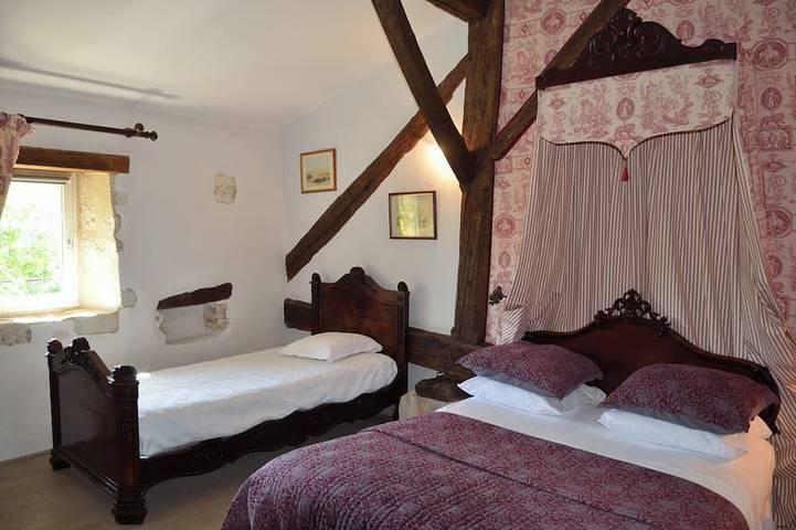 Gîte pour 9 personnes, avec jardin à Léguillac-de-l'Auche - 4