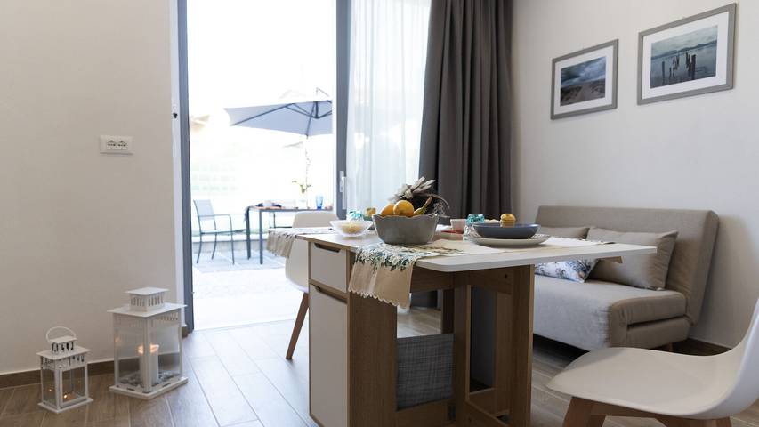 Vakantieappartement voor 3 personen, with Balkon and Terras as well as Tuin in Viareggio