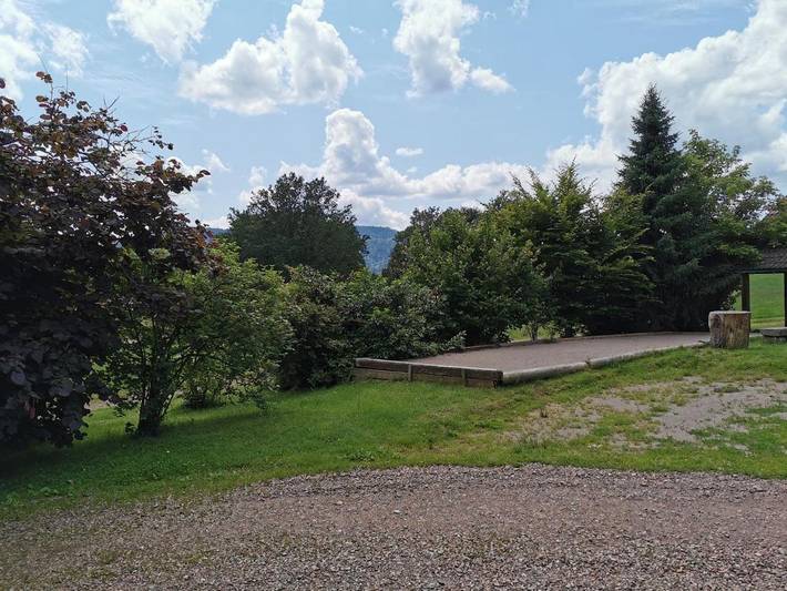 Location de vacances pour 10 personnes, avec jardin et sauna ainsi que jacuzzi et piscine à Gerbamont - 4