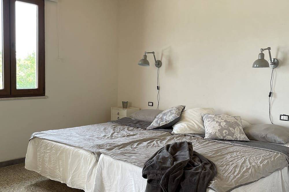 Pisticci -Matera.  Rustic house with a magnificent view in olive grove in Pisticci, Piana del Metaponto