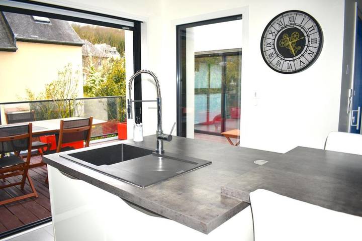 Location de vacances pour 7 personnes, avec vue et jardin dans Les Rosaires - 3