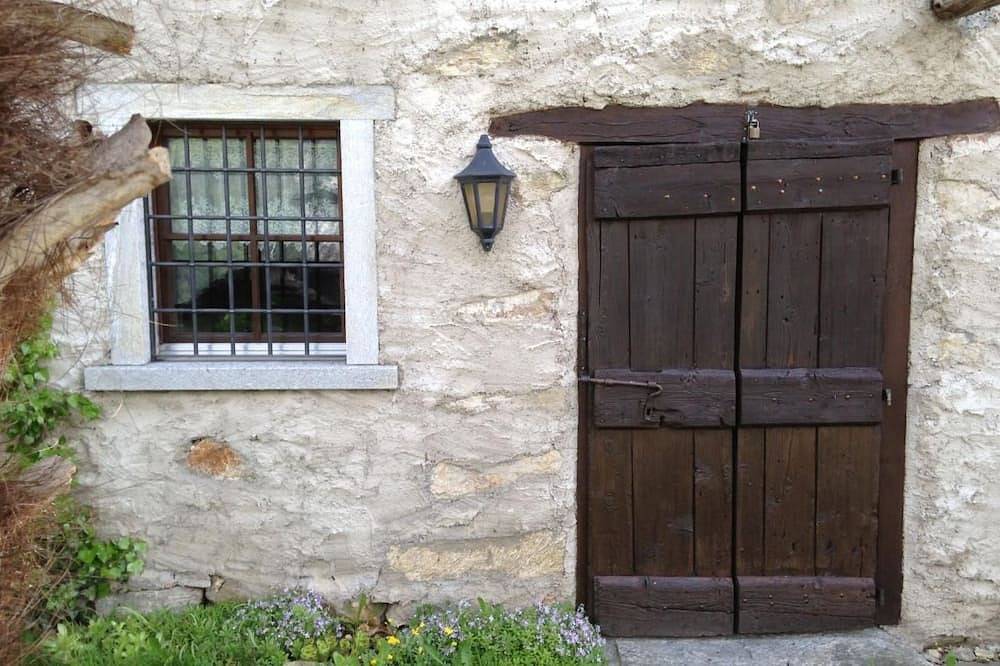 Ursprüngliches, stilvolles Rustico in Pontirone, Serravalle