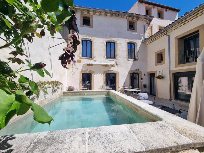 Chambre d’hôte pour 2 personnes, avec Terrasse et Piscine à Jonquières