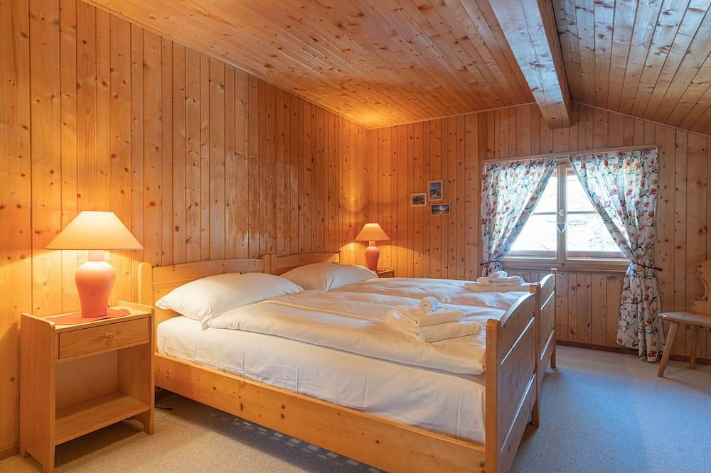 Chesa Muot Mulin – Charming House with Garden & Open Views in Bregaglia, Alpes de la Bernina