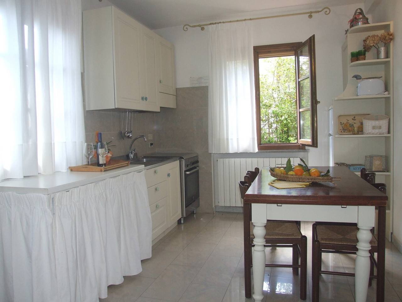 Gardenia in Sassetta, Etruskische Küste