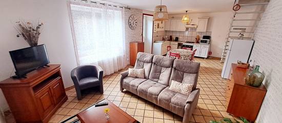 Gîte pour 4 personnes, avec terrasse, animaux acceptés à Bourg-Argental