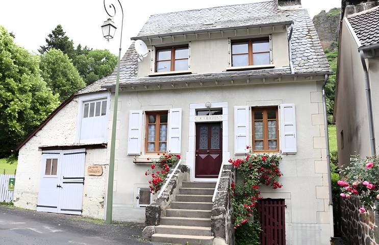 Gîte pour 5 personnes, avec jardin et terrasse