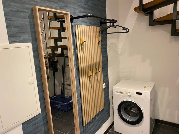Appartement entier, Appartement "Happynest" avec balcon et Wi-Fi in Lobeda-Altstadt, Iéna