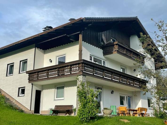 Ferienwohnung für 6 Personen, mit Ausblick und Sauna sowie Garten