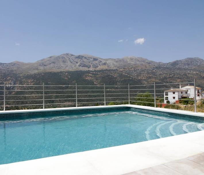 Casa rural para 4 personas, con Balcón y Terraza además de Jardín y Piscina en Jimera de Líbar