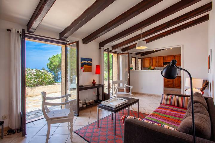 Location de vacances pour 6 personnes, avec terrasse et jardin à Corbara - 2