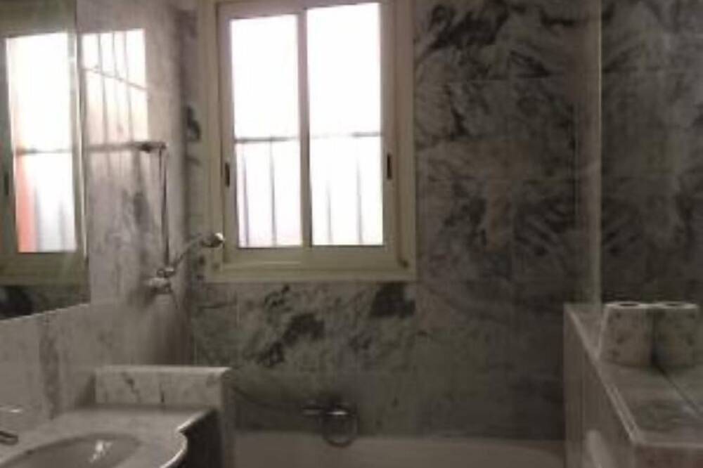Maison / villa - Roquebrune Cap Martin in Roquebrune-Cap-Martin, Côte méditerranéenne (France)
