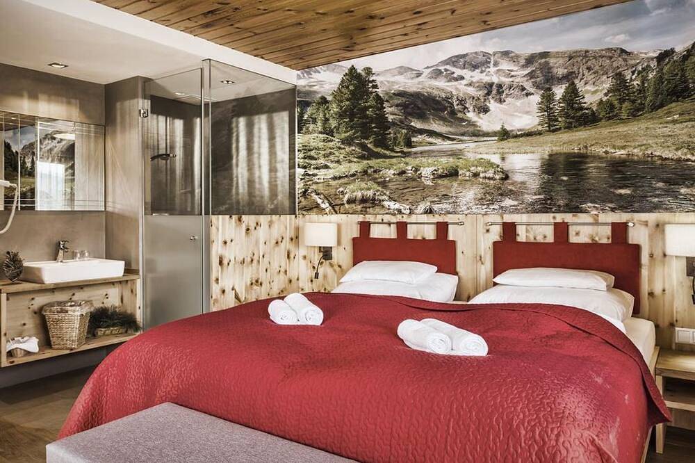 Habitación doble con ducha, Wc - 1. Zirben-Pension Lüftenegger in Mauterndorf, Distrito de Tamsweg