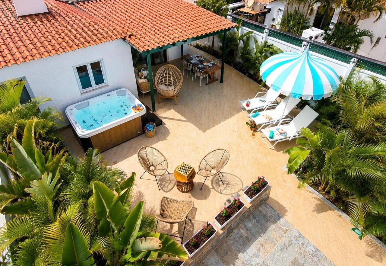 Three-Bedroom Villa in Maspalomas, San Bartolomé de Tirajana