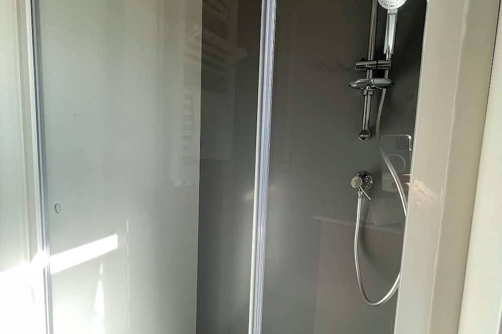 Appart'hôtel 2 bedrooms/2 bathrooms/kitchen Living room/terrace 2 steps from Bellême and the golf course in Bellême, Parc naturel régional du Perche