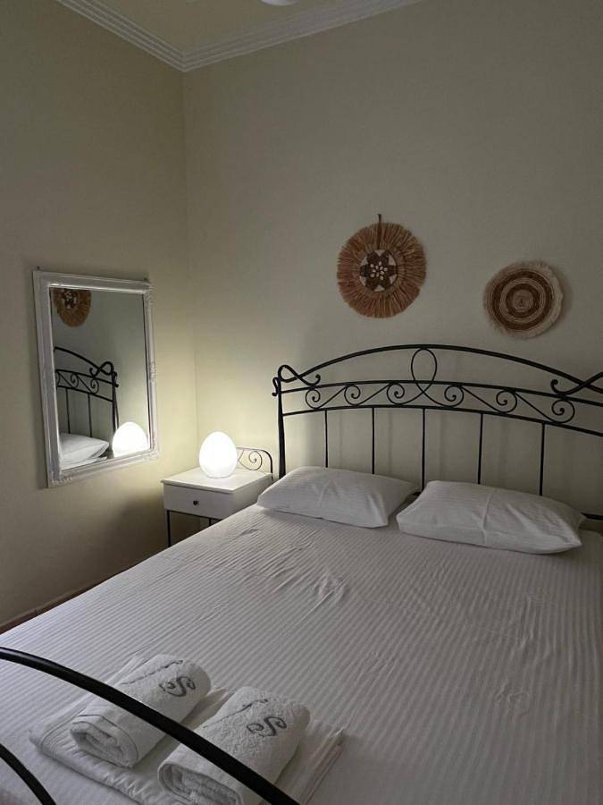 Location de vacances pour 4 personnes, avec jardin à Koróni - 2