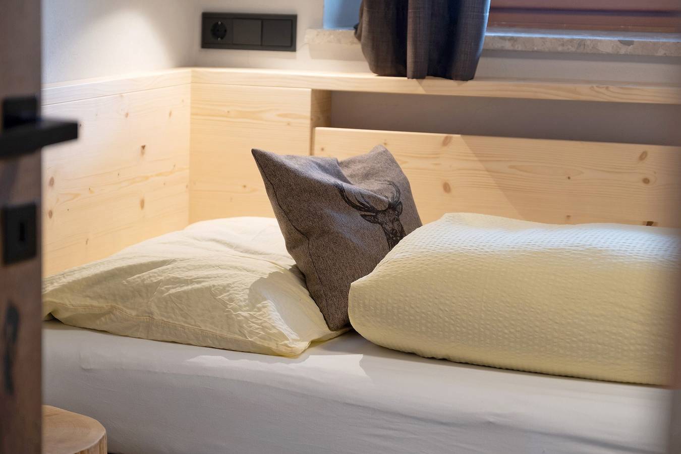 Ganze Wohnung, Ferienwohnung "Angerle Alm Apt Similde A" mit Privatterrasse, Gemeinschaftsgarten und Wlan in Karersee, Welschnofen