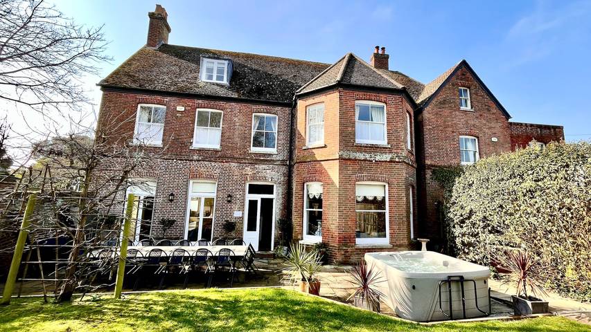Ferienhaus für 15 Personen, mit Garten und Terrasse in Christchurch