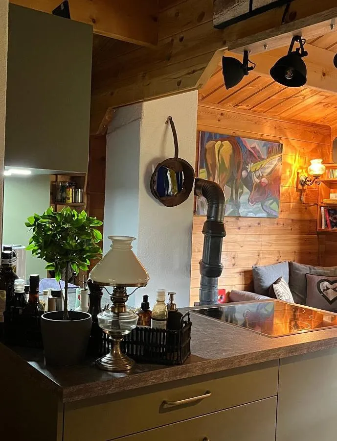Ferienhaus für 2 Personen, mit Pool und Whirlpool sowie Garten - 1