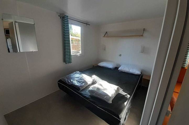 Camping pour 5 personnes, avec piscine, animaux acceptés à Torreilles