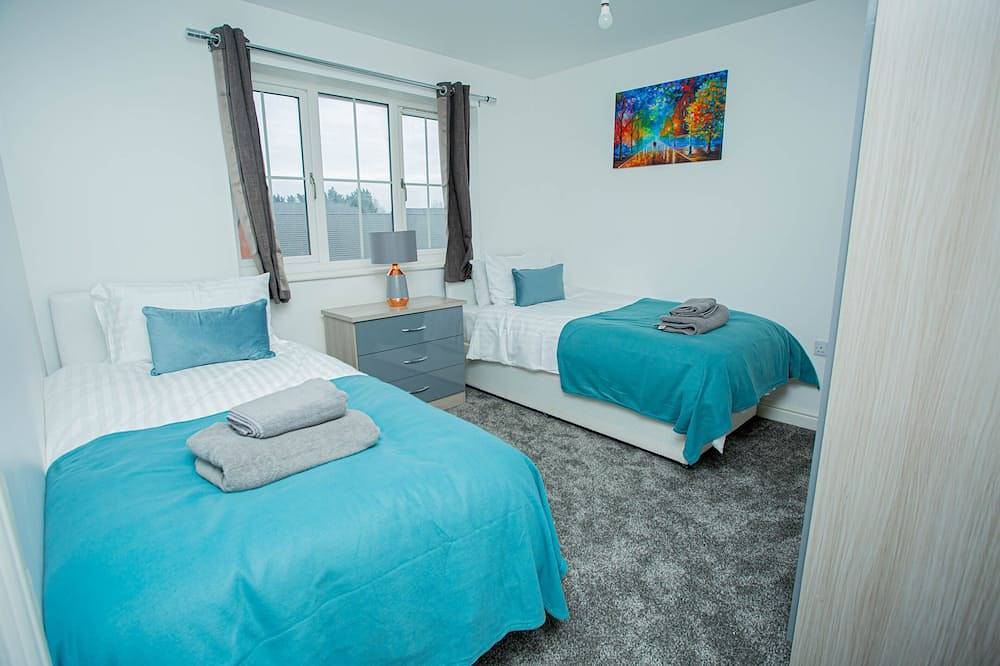 Somerset Place Holiday home in Duston, Northamptonshire