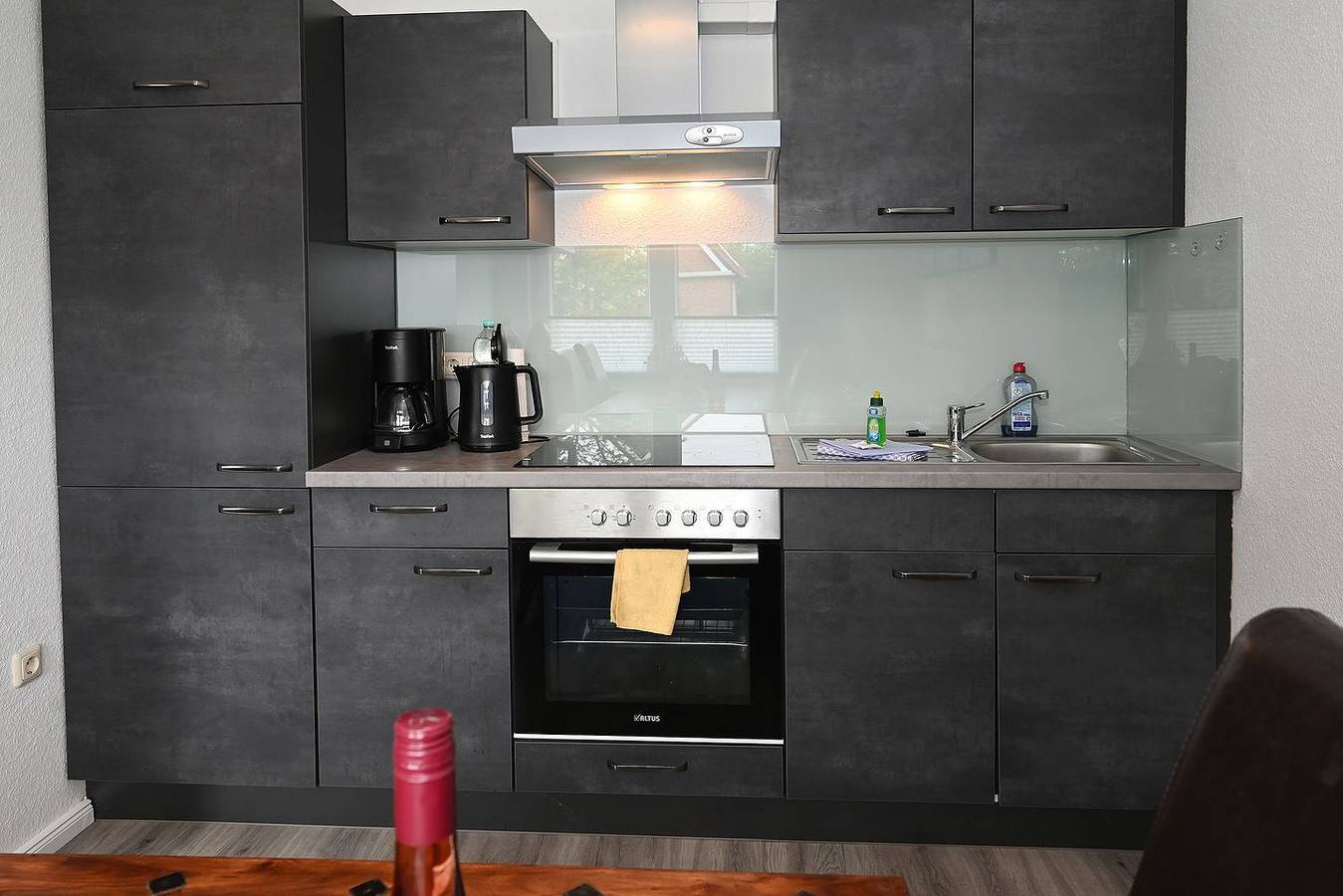 Ganze Wohnung, The Lodge I - gemütliche Ferienwohnung mit Garten in Hafen Büsum, Büsum