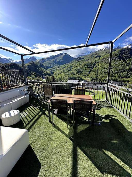Casa rural para 8 personas, con Balcón y Terraza además de Jardín y Vistas en Panticosa