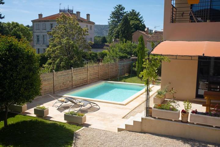 Appartement de vacances pour 4 personnes, avec Terrasse ainsi que Jardin et Piscine à Malaucène
