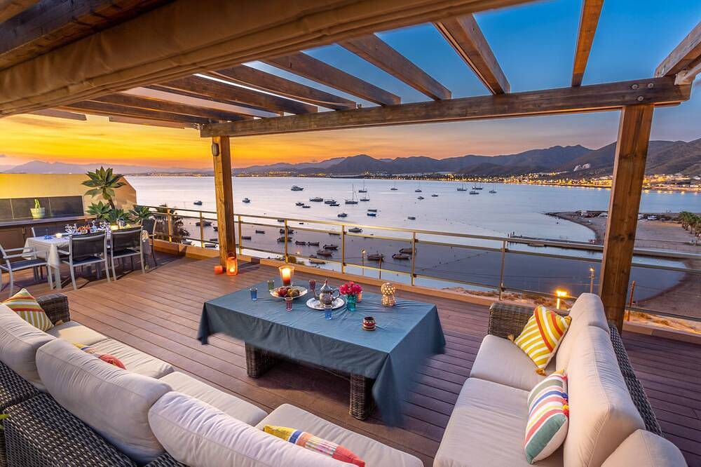 Ganze Wohnung, Stunning Mediterranean luxury penthouse in Playa de La Chapineta (Cartagena), Cartagena
