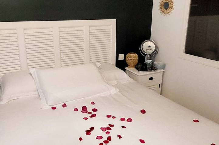 Gîte pour 2 personnes, avec piscine à Saint-Pons-de-Mauchiens - 2