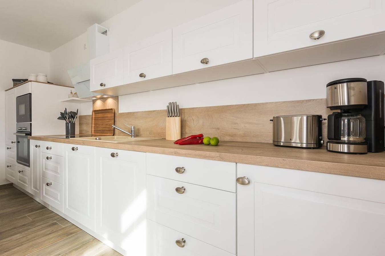 Geräumiges Ferienhaus Bresewitz mit Garten und Kamin für Familien und Gruppen in Bresewitz, Pruchten