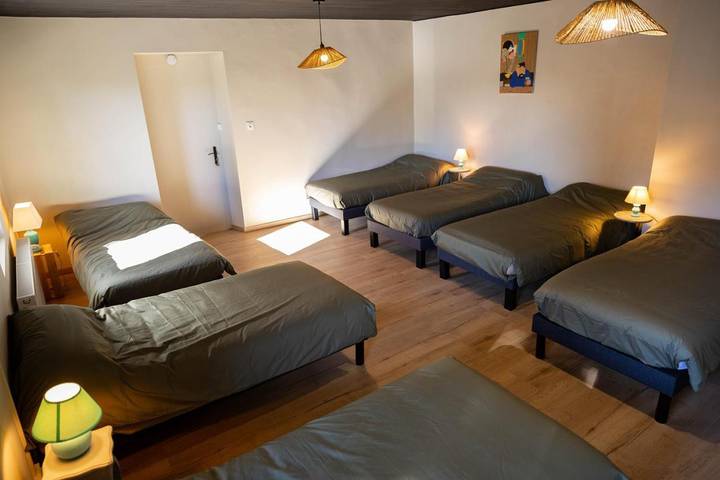 Chambre d’hôte pour 7 personnes, avec Balcon ainsi que Terrasse et Vue à Villié-Morgon