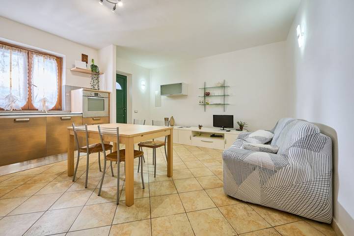 Appartamento intero, Appartamento 'Casa Martina' con vista sulle montagne, terrazza privata e Wi-Fi in Sassetta, Costa degli Etruschi