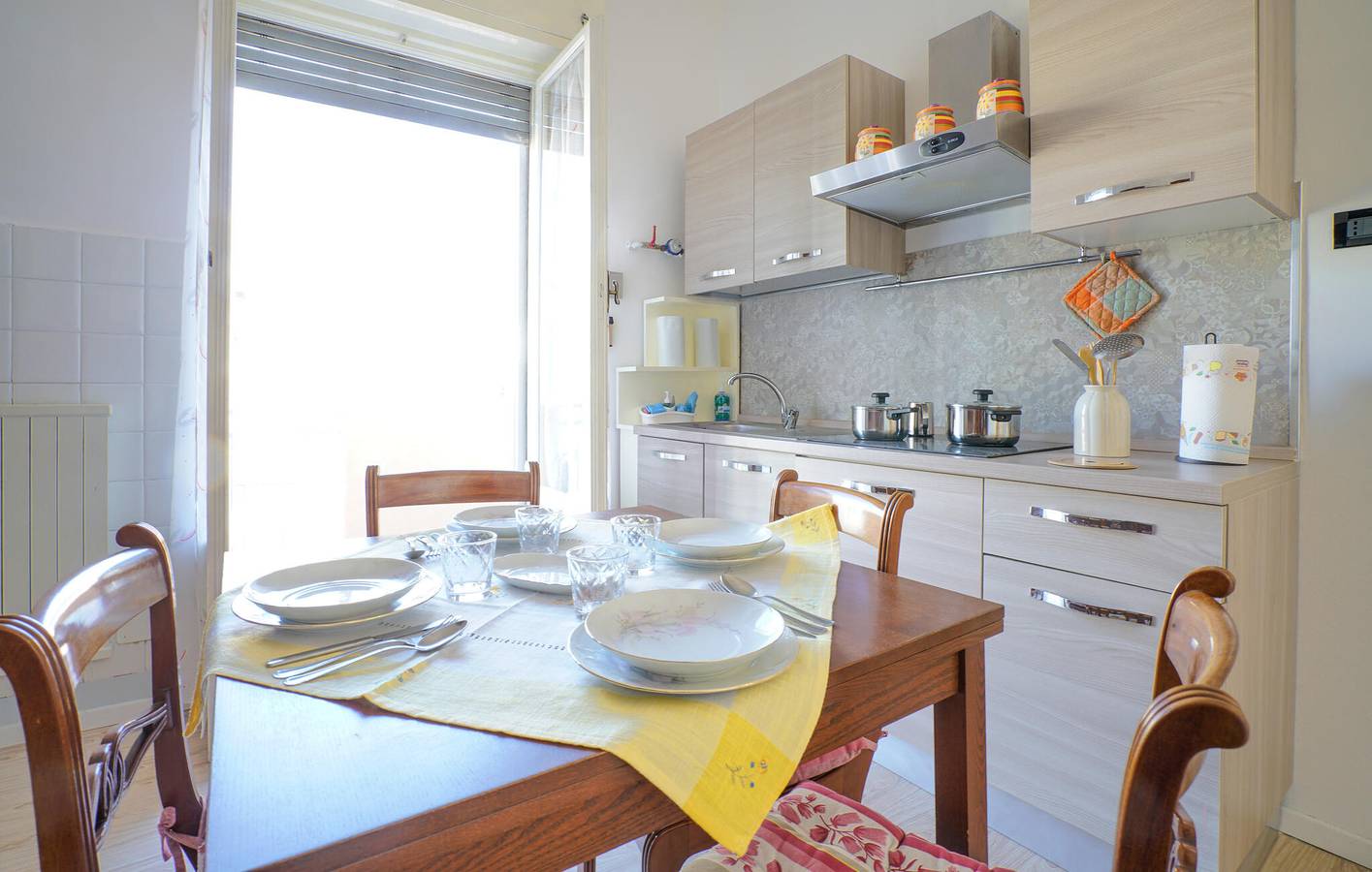 Hel ferielejlighed, Ferielejlighed for 5 personer med terrasse in Genova (City), Genova