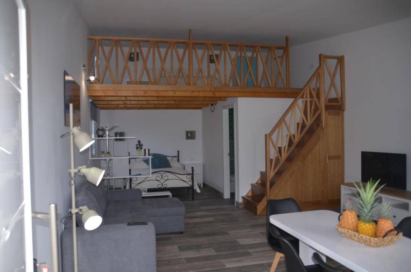 Entire studio, Studio 'De Tato' with Mountain View, Private Terrace and Wi-Fi in Los Mocanes, Frontera